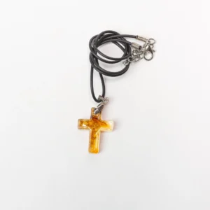 Pendentif croix en verre marron