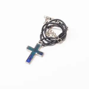 Pendentif croix émaillée 